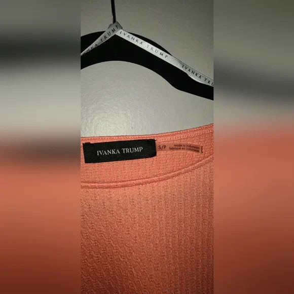 Ivanka Trump shirt Small - Picture 4 of 9